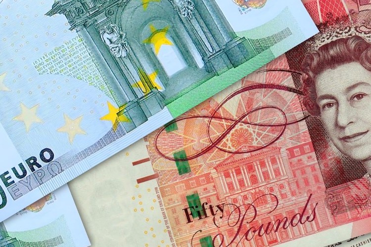 Prospek Pound Lebih Positif Daripada Euro